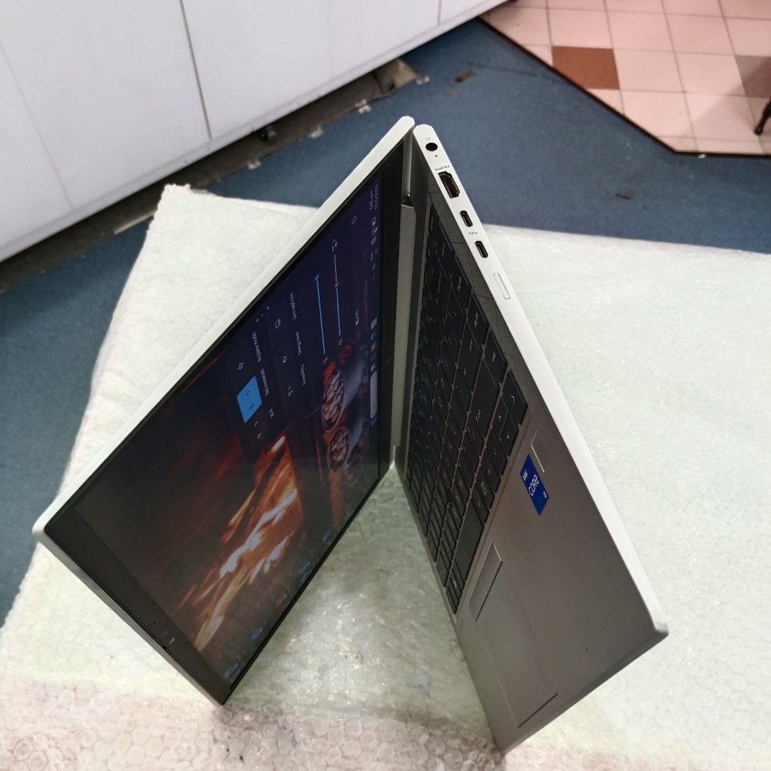 HP Elitebook core i5490336388425328643
