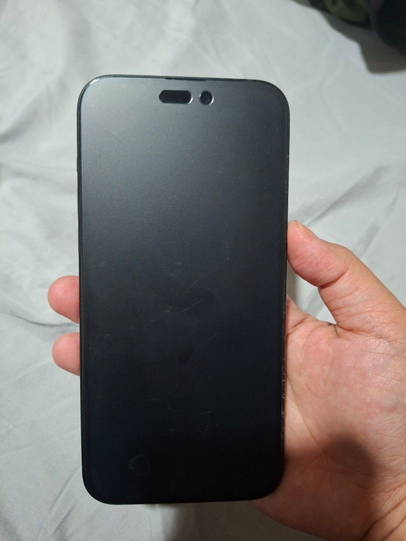 Iphone 15 plus 128gb [fix price] (Category: iPhone 15 Series) located in Manila. Submitted by bleshyyyy (Listing ID 1445328537, Image 2). Description: iphone 15 plus 128gb globe locked with minor paint chip in back camera no warranty.