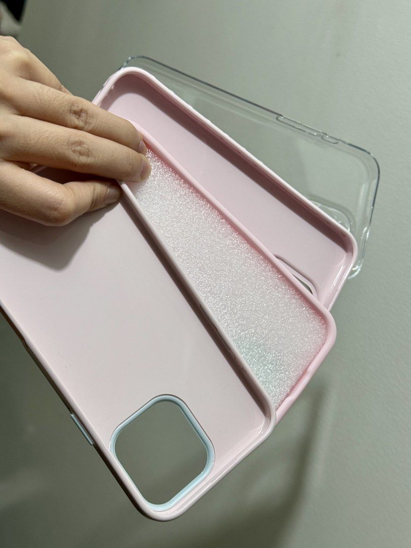 Iphone 16 Pro Max Case - Bundle of 4 (Category: Cases & Sleeves) located in Pasig City. Submitted by sasha_0121 (Listing ID 1445373425, Image 3). Description: Iphone 16 promax Bundle of 4! LAST PRICE POSTED! Unused case (No brands) Need ko na mag declutter Pls lang sobrang mura na nya for 4pcs and new and almost new. if walang budget this post is not for you. Thank u!.