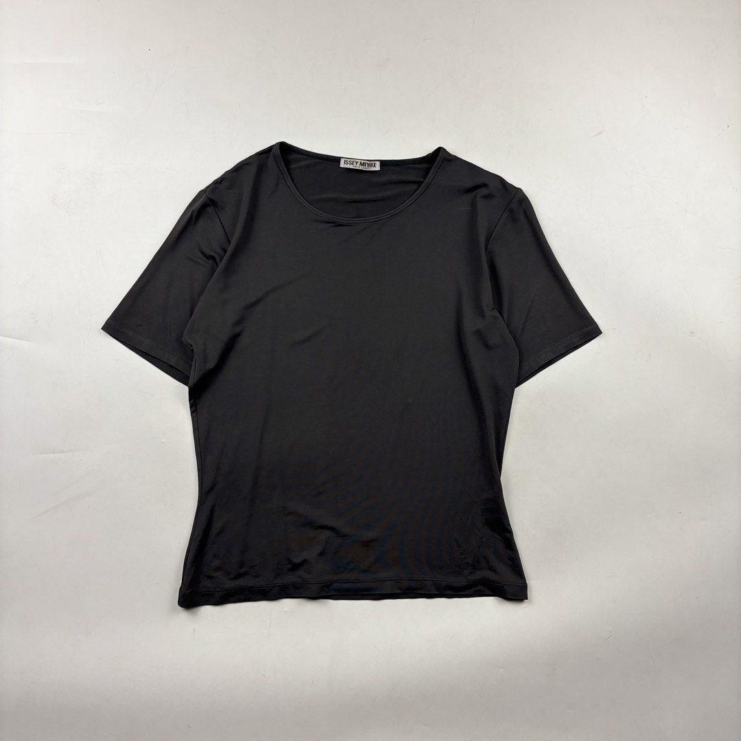 Issey Miyake White Label Shirt (Category: Shirts) located in Makati City. Submitted by ragrepository (Listing ID 1445366718, Image 1). Description: Issey Miyake White Label Shirt Tagged as 2 (stretchable) Length- 21” Pit to pit-17” Sleeves-7.5” Shoulder- 15” Condition-9.5/10 Flaw-None.
