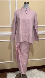 (Category: ) located in . Submitted by maisonrewear (Listing ID 1443274228, Image 1). Description: .