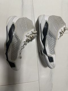 (Category: ) located in . Submitted by sneakerslove4life (Listing ID 1445292948, Image 1). Description: .