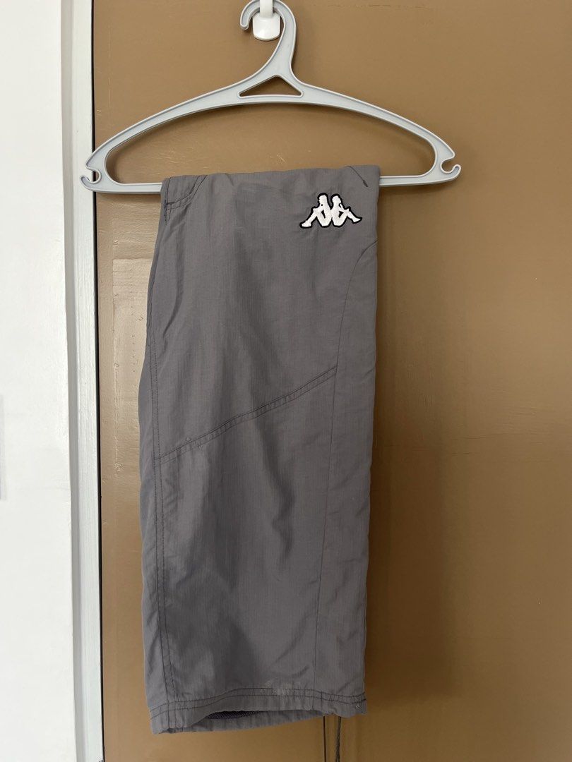 Kappa Grey Track Pants Joggers (Category: Joggers) located in Cavite. Submitted by _xine (Listing ID 1445305084, Image 2). Description: - Authentic Grey Kappa pants - Two side pockets - Two back pockets - Kappa logo on the left leg - Ideal for casual wear or sports - Drawstrings on the lower part (check photos) - bought for around 5k abroad - used ~10x - rfs: not my style anymore price is slightly negotiable. can send more pictures/measurements i