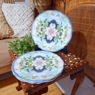(Category: ) located in . Submitted by millennialmeetsvintage (Listing ID 1445310051, Image 1). Description: .