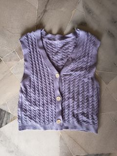(Category: ) located in . Submitted by gadiswardrobe (Listing ID 1445257600, Image 1). Description: .