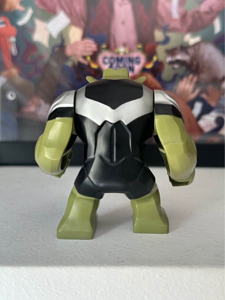 Lego Ultimate Green Goblin (Spider-Man) (Category: Lego & Building Sets) located in Quezon City. Submitted by anothermanstrash123 (Listing ID 1445296396, Image 3). Description: From set 76106 Lego Marvel Spider-Man Helicopter Rescue Rare big fig! Shipping via Grab/Lalamove only, within Metro Manila MOP: GCash.