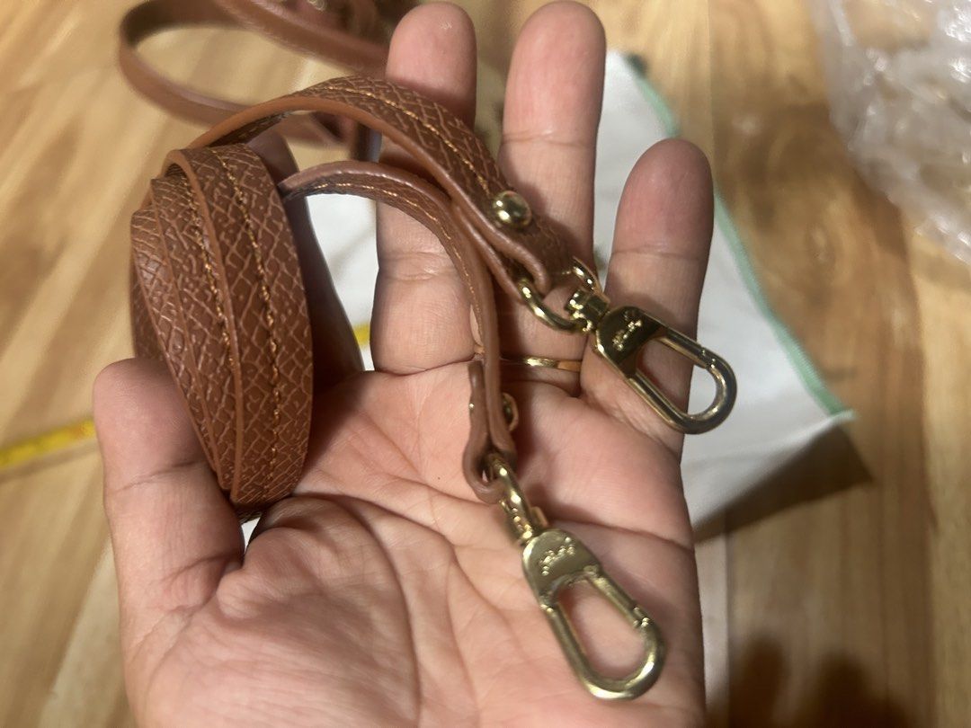 Libgchamp mini sling bag (Category: Luxury Bags & Wallets) located in Makati City. Submitted by collexziones (Listing ID 1436472763, Image 3). Description: Not OG - the online seller claimed it to be PRELOVED OG but when i got it, i know its not- still cute and functional for summer and for on the go bag- bought for 3500- selling it for 1600. .