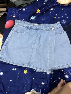 (Category: ) located in . Submitted by jessilyn910 (Listing ID 1445355422, Image 1). Description: .