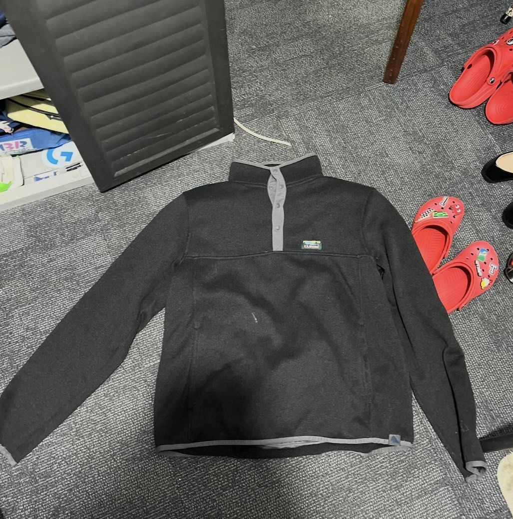 LL Bean Quarter Button up Fleece (Category: Coats, Jackets and Outerwear) located in Manila. Submitted by john-pa (Listing ID 1445401823, Image 1). Description: size large 22x28 negotiable baguio loc. willing to ship.