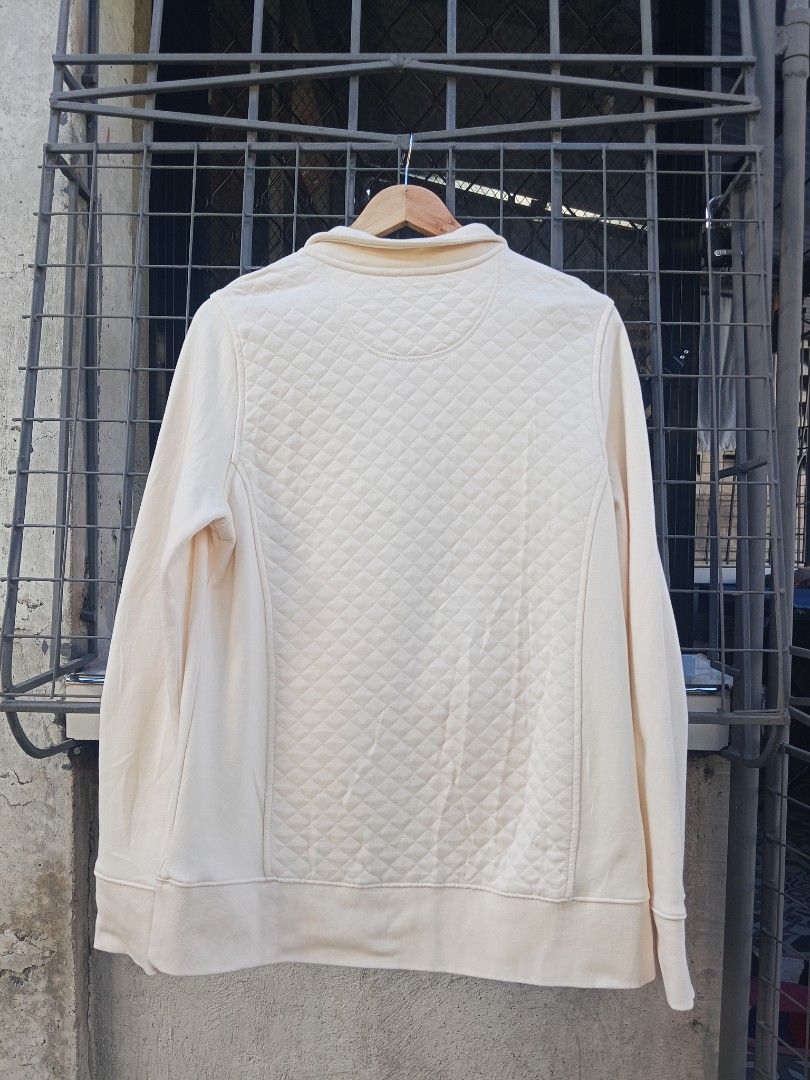 l.l.bean Quilted Half-Zip Sweatshirt Cream (Category: Coats, Jackets and Outerwear) located in Manila. Submitted by rahzzelula73279 (Listing ID 1445318012, Image 2). Description: - Cream colored L.L.Bean sweatshirt - Quilted front panel - Half-zip closure - Made with a comfortable cotton blend - Features contrasting fabric on side panels and sleeves - Ideal for layering or standalone wear - Classic and versatile style.