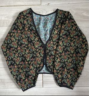 (Category: ) located in . Submitted by retrothrifter88 (Listing ID 1445299099, Image 1). Description: .