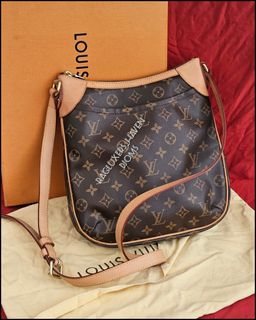 (Category: ) located in . Submitted by bagluxers_haven (Listing ID 1445418732, Image 1). Description: .