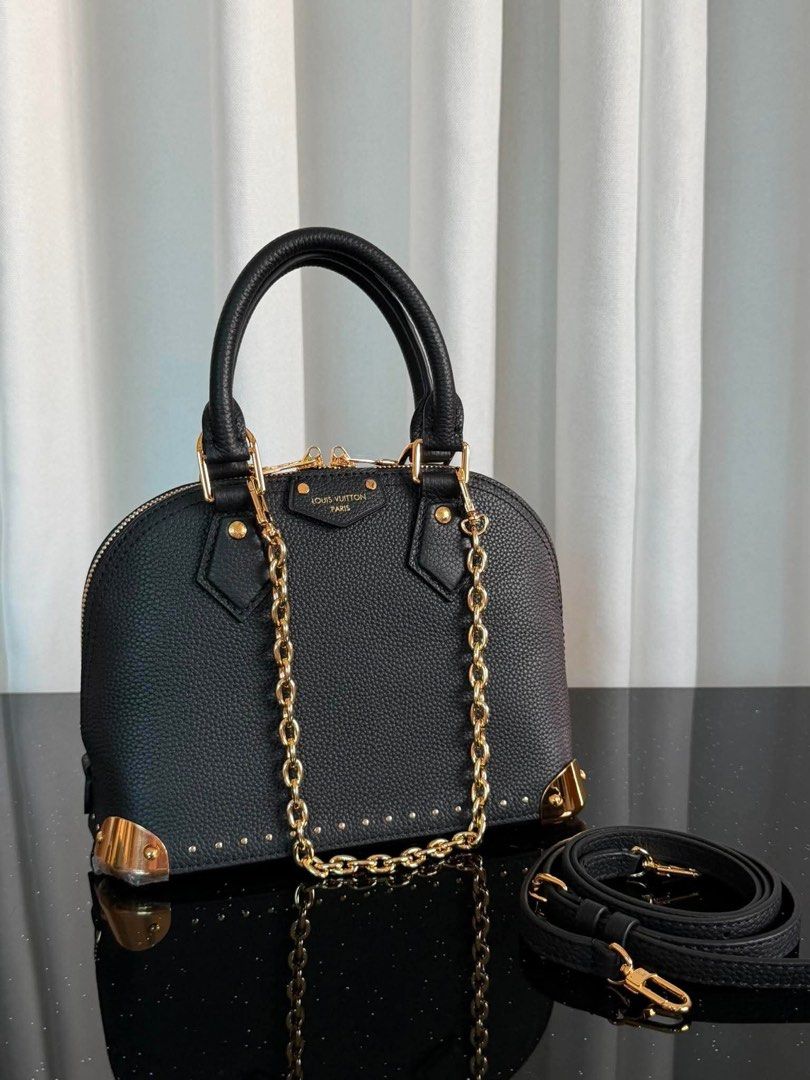 LV TRUNK BB (Category: Luxury Bags & Wallets) located in Paranaque City. Submitted by kgmgiftedph20 (Listing ID 1445333547, Image 1). Description: .