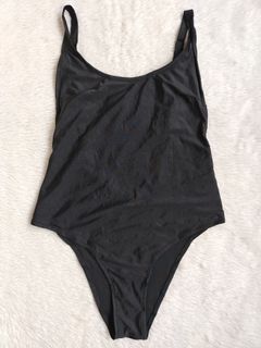 (Category: ) located in . Submitted by closetbykimkirsten (Listing ID 1445317645, Image 1). Description: .