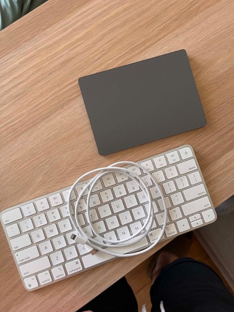 Mac Mini M2 (2023) 256gb (+ case and accessories; can be sold separately) (Category: Desktops) located in Manila. Submitted by alvin.dy_ (Listing ID 1442472930, Image 3). Description: Selling this Mac Mini M2 (2023) 8gb ram, 256gb ssd, this listing comes with the case, magic keyboard (no touch ID), and magic trackpad. Both keyboard and trackpad are like new. I used all of this probably less than 10 times. If sold separately: Mac Mini = 21k Trackp