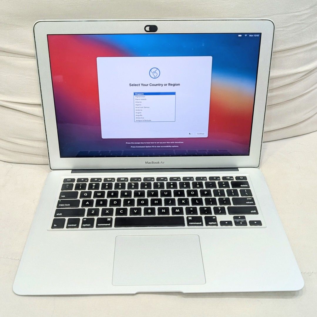 MacBook Air A1466489687112819025920