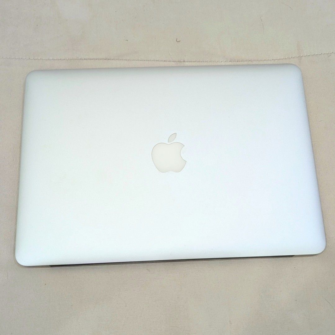MacBook Air A1466489687112819025922