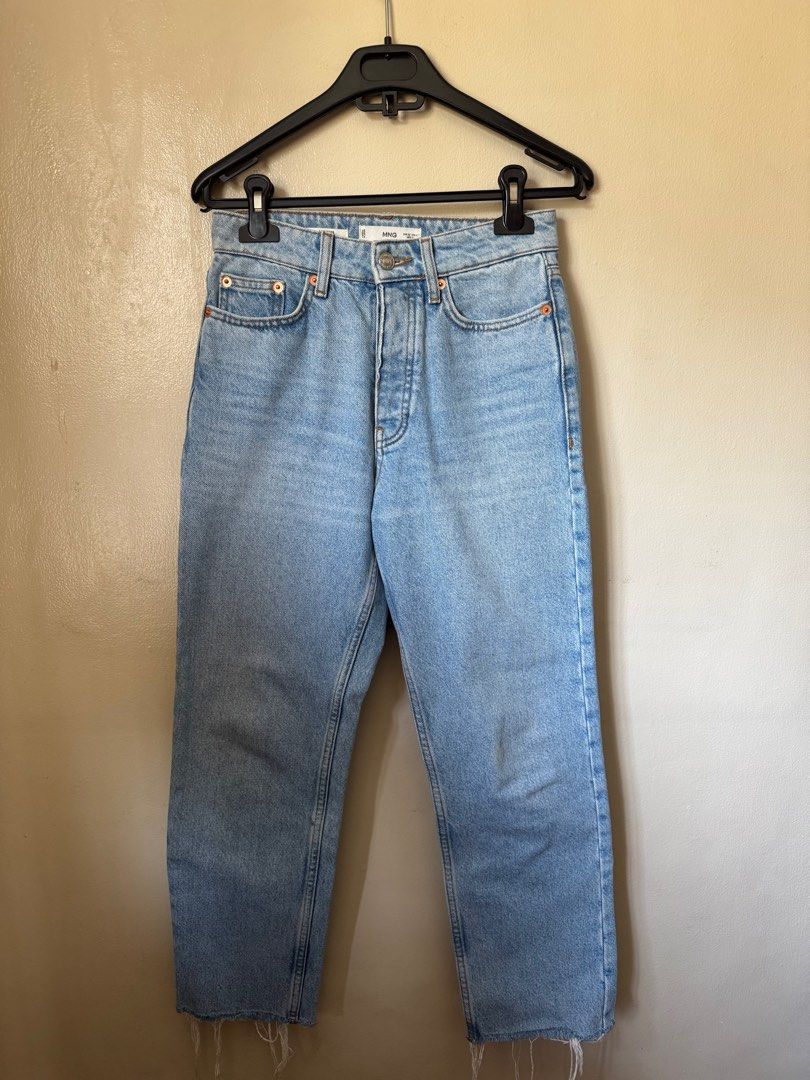 Mango Havana Jeans Denim Pants (Category: Jeans) located in Quezon City. Submitted by kmv_shop (Listing ID 1445272363, Image 3). Description: .