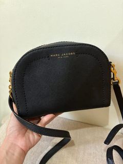(Category: ) located in . Submitted by nineshop.bcd (Listing ID 1445262221, Image 1). Description: .