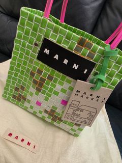 （分類：）位於 。 由 leobbleo 提交（商品編號 1445304999，圖片 1）。簡介： 。