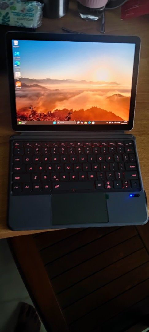 Microsoft Surface Go 2 with Keyboard489053061561733120