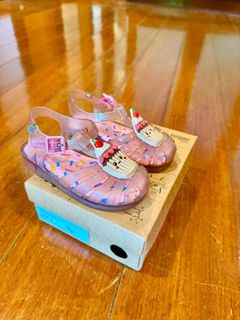 (Category: ) located in . Submitted by sanya.declutters (Listing ID 1445274041, Image 1). Description: .