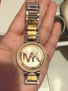(Category: ) located in . Submitted by jkayecloset (Listing ID 1445390670, Image 1). Description: .