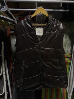 (Category: ) located in . Submitted by stewiees (Listing ID 1445349572, Image 1). Description: .