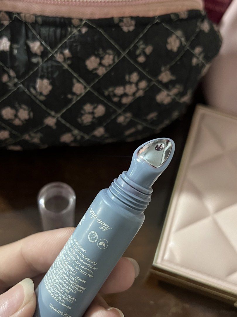 Muse Peptide Lip Oil Butter (Category: Makeup) located in Rizal. Submitted by flowerypt (Listing ID 1445262203, Image 3). Description: Muse Peptide Lip Oil Butter in Mon Chéri ₱80 -No box na -Used a few times but not abused -Bought late last year DM me for more info!✨ RFS: wrong shade, and too many lippies 📍Rizal MOP: Gcash or Cash(for meetup only) MOD: J&T, Lalamove, or your preferred delivery..