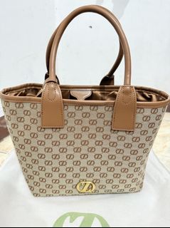 (Kategori: ) berada di . Dikirim oleh jawwwstuff (ID iklan 1445298818, Gambar 1). Deskripsi: .