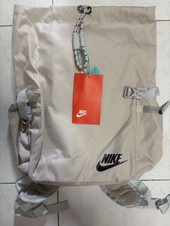 （分類：）位於 。 由 why_seller 提交（商品編號 1445325055，圖片 1）。簡介： 。