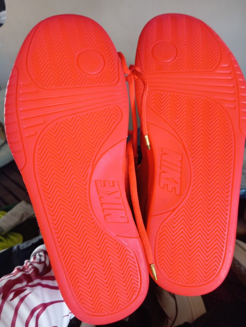 NIKE AIR YEZEY 2 SP " RED OCTOBER" (Category: Sneakers) located in Monkayo. Submitted by danielcabusora (Listing ID 1445261320, Image 3). Description: NIKE AIR YEZEY 2 SP " RED OCTOBER" SIZE 9.5 US ON TAG WITH MINIMAL ISSUE MINDANAO LOCATION.