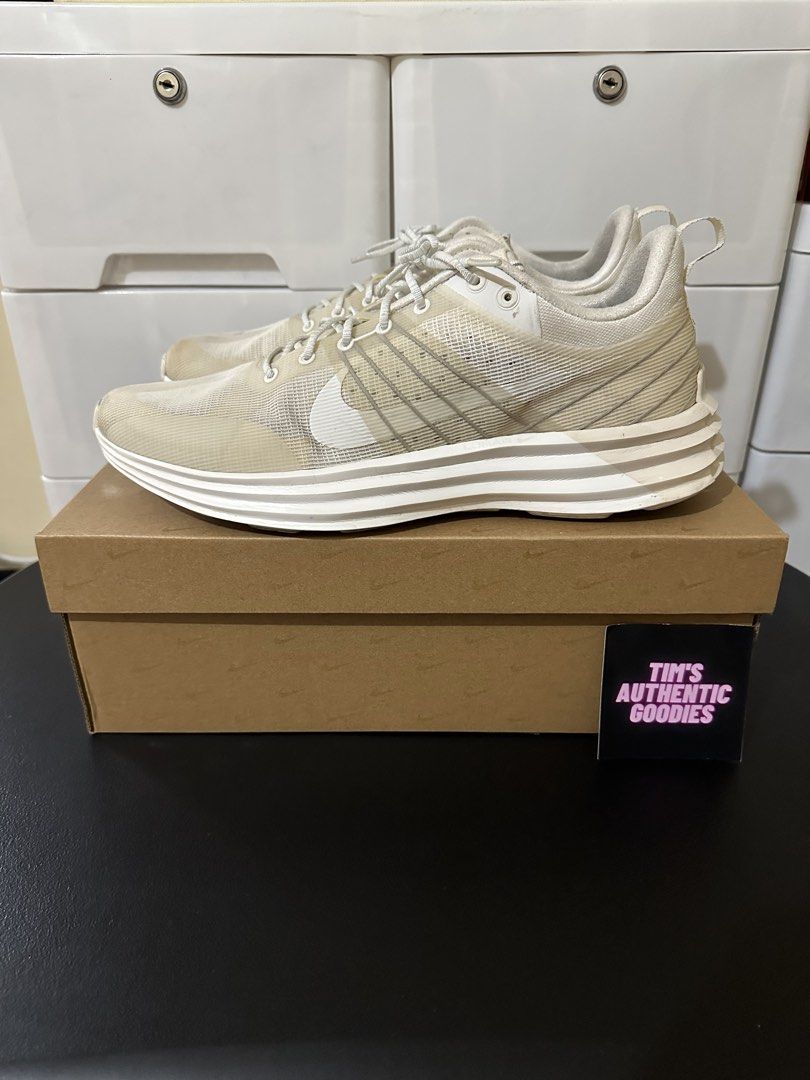 Nike Lunar Roam Running Shoes (Category: Sneakers) located in Mandaluyong City. Submitted by timbc (Listing ID 1445339418, Image 2). Description: Nike Lunar Roam 9/10 condition Size 12 US Lightweight With original box .
