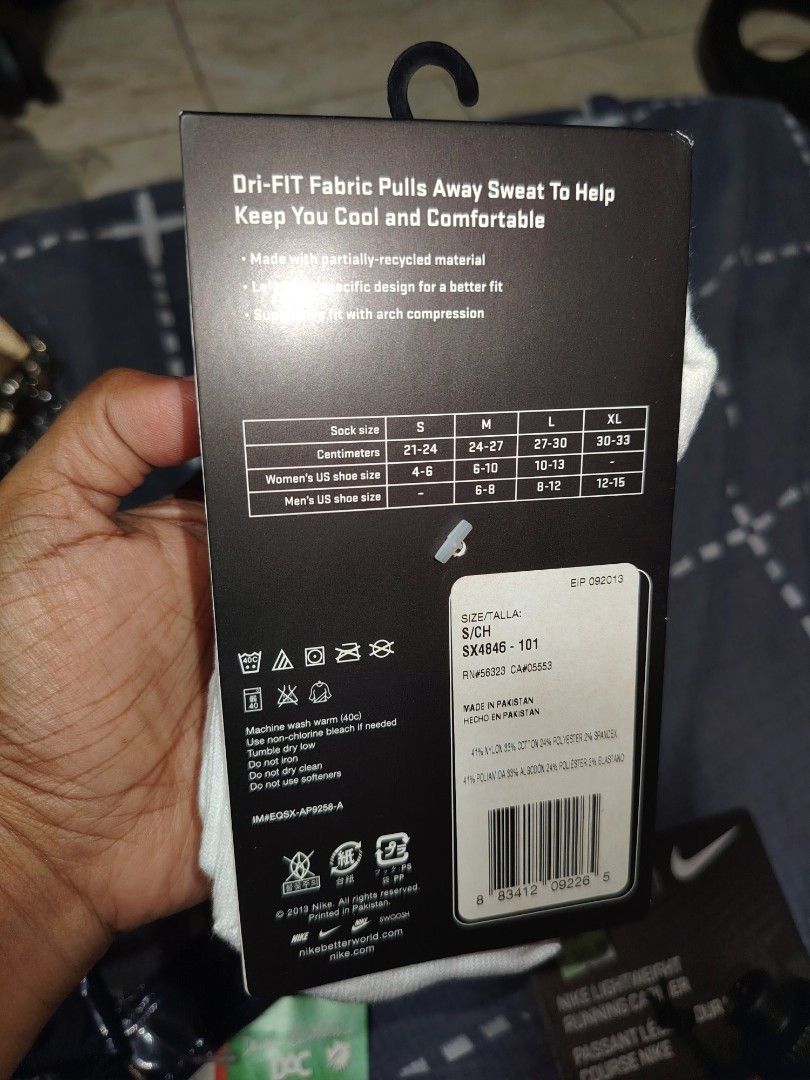Nike socks (Category: Activewear) located in Cainta. Submitted by tyra0521 (Listing ID 1445262656, Image 2). Description: .