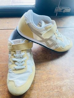 (Category: ) located in . Submitted by cbcloset (Listing ID 1445312549, Image 1). Description: .