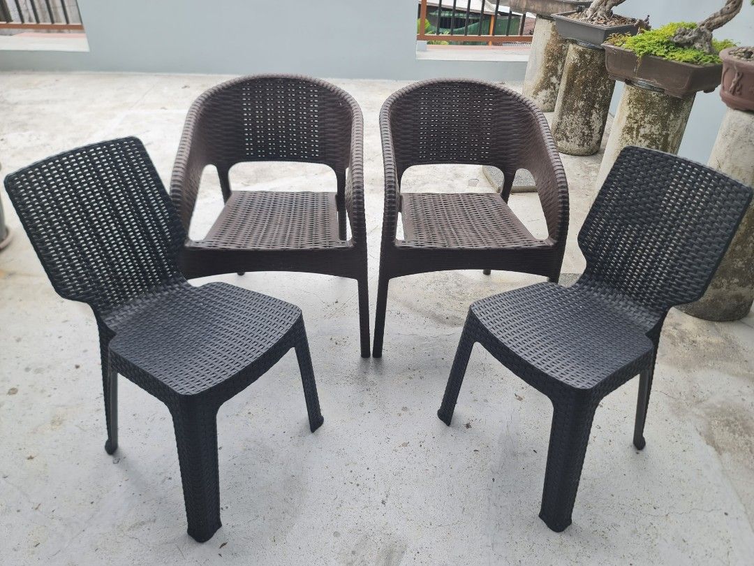 Plastic Rattan Table and Chairs (Category: Tables & Sets) located in Quezon City. Submitted by jt.pangan (Listing ID 1445263297, Image 2). Description: Fs: Plastic Rattan Table & Chairs 2 chairs 2 armchairs 1 table 35in x 35in ***GLASS NOT INCLUDED preloved to manage exprctation flaw: --faded part po s ibabaw as seen sa pics since nsa semi covered outdoor po cya --no cracks naman, matibay po cya loc: bagong pag-asa QC.