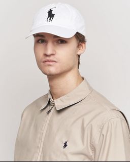 (Category: ) located in . Submitted by y2k.luxury.streetwear.outdoor (Listing ID 1445259813, Image 1). Description: .