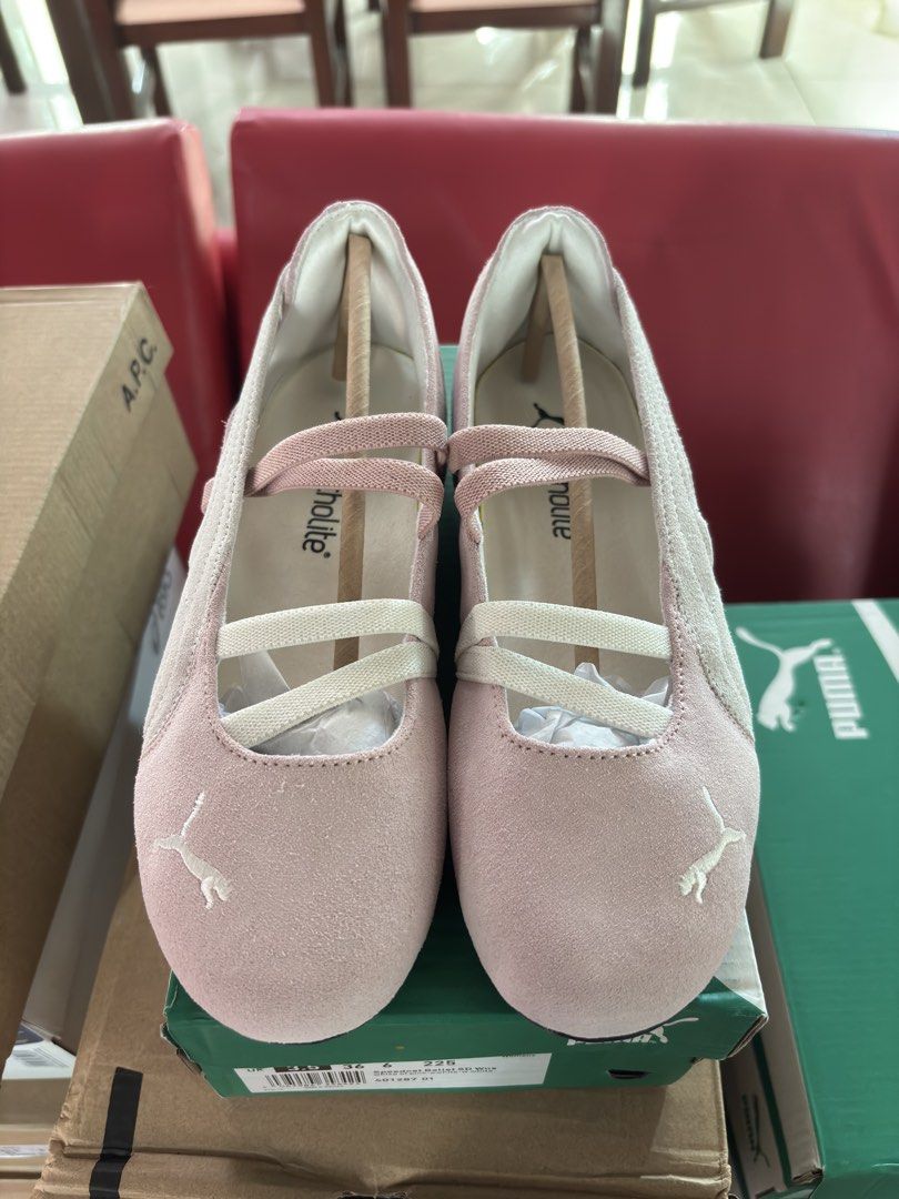 Puma Speedcat Ballet “Pink” Size 6 US (Category: Sneakers) located in Batangas. Submitted by maisonparallel (Listing ID 1445353697, Image 3). Description: FS Puma Speedcat Ballet “Pink” Size 6 US Price: 3100 Can ship nationwide via LBC Can do local meetups if you are in Batangas! Follow us on FB: Maison Parallel.