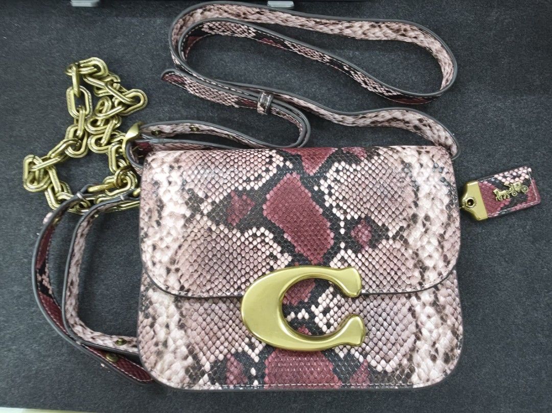 Python Idol Bag (Category: Purses & Pouches) located in Cebu City. Submitted by tinkerbellaaaa (Listing ID 1445270393, Image 1). Description: .