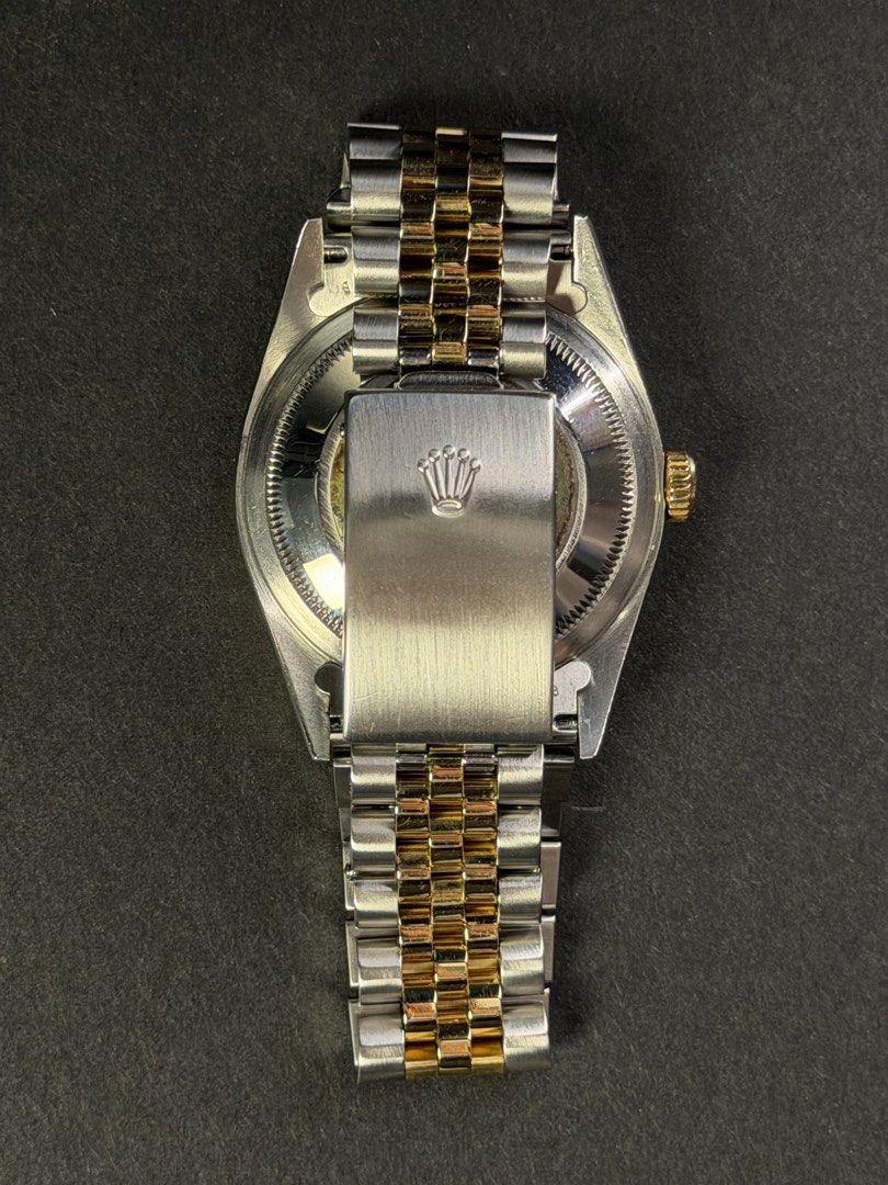 Rolex Datejust (Category: Luxury Watches) located in Quezon City. Submitted by LuxPieces (Listing ID 1445318756, Image 3). Description: Rolex Datejust Size 36mm Champagne Stick Dial Ref. 16233 U Serial -- 1998 Watch only Amazing condition -- 9.5/10 300K only.