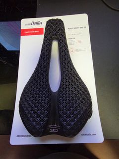（分類：）位於 。 由 bearman2379 提交（商品編號 1445403830，圖片 1）。簡介： 。