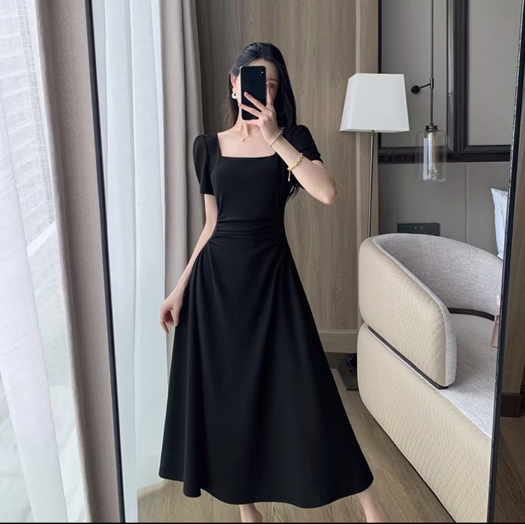Semi Formal Black Dress (Category: Dresses) located in Marikina City. Submitted by itsquake (Listing ID 1445254297, Image 1). Description: Only used once Xs-s Stretchable.