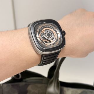(Category: ) located in . Submitted by anotherwatchstore (Listing ID 1445387494, Image 1). Description: .