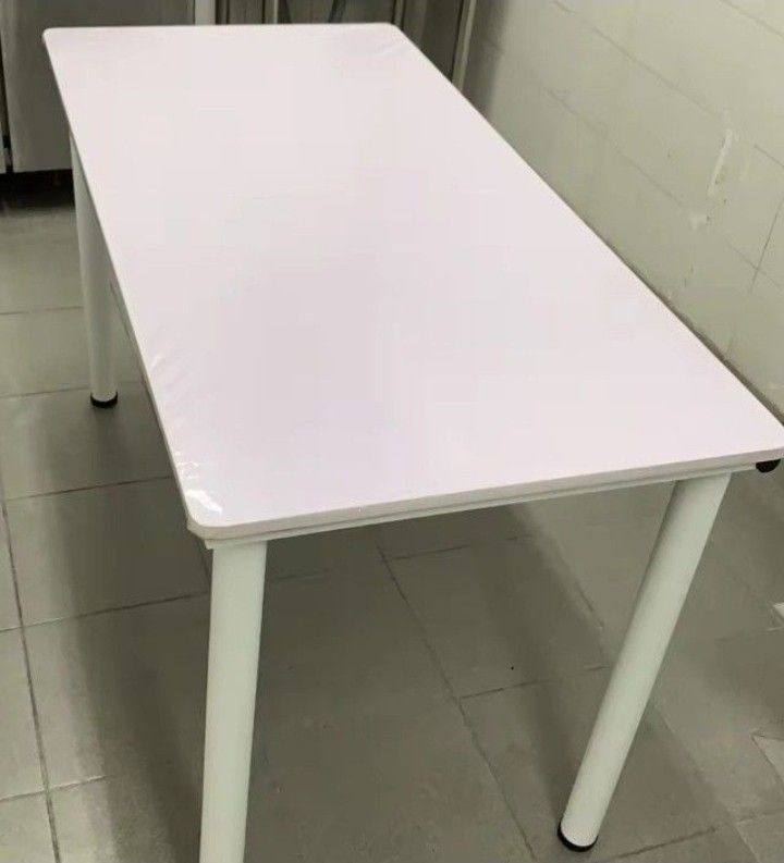 Simple Study Table (Category: Tables & Sets) located in Singapore. Submitted by furnituresalestore (Listing ID 1445315509, Image 1). Description: 80x50x74cm=$99 100x60x74cm=$149 120x60x74cm=$199.