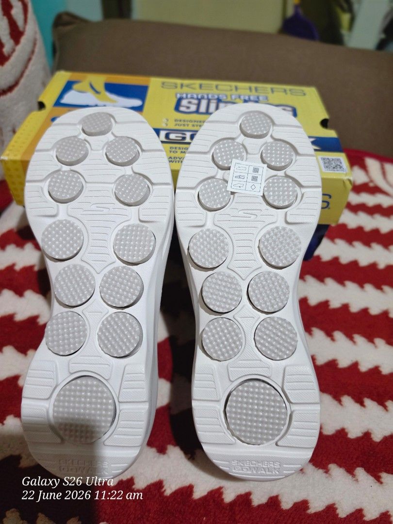 SKECHERS (Category: Foot Care) located in Rizal. Submitted by declutter101s (Listing ID 1445258022, Image 3). Description: Go walk Slip In brand new authentic Air cooled Size US 7 Eur 37 EK 4 Cm 24 .