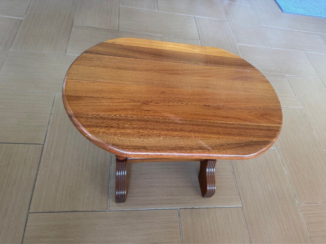Small solid wood table. (Category: Tables & Sets) located in Klang. Submitted by daniel.cro (Listing ID 1445356242, Image 3). Description: .