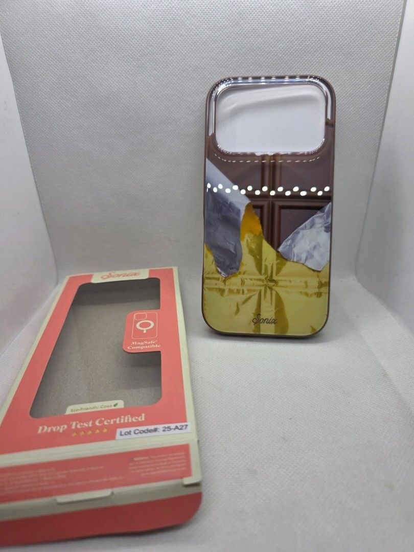 Sonix case for iphone 17 pro (Category: Cases & Sleeves) located in Las Pinas. Submitted by jhered (Listing ID 1445270104, Image 2). Description: sale brandnew original with magsafe sale for 2300 las pinas.