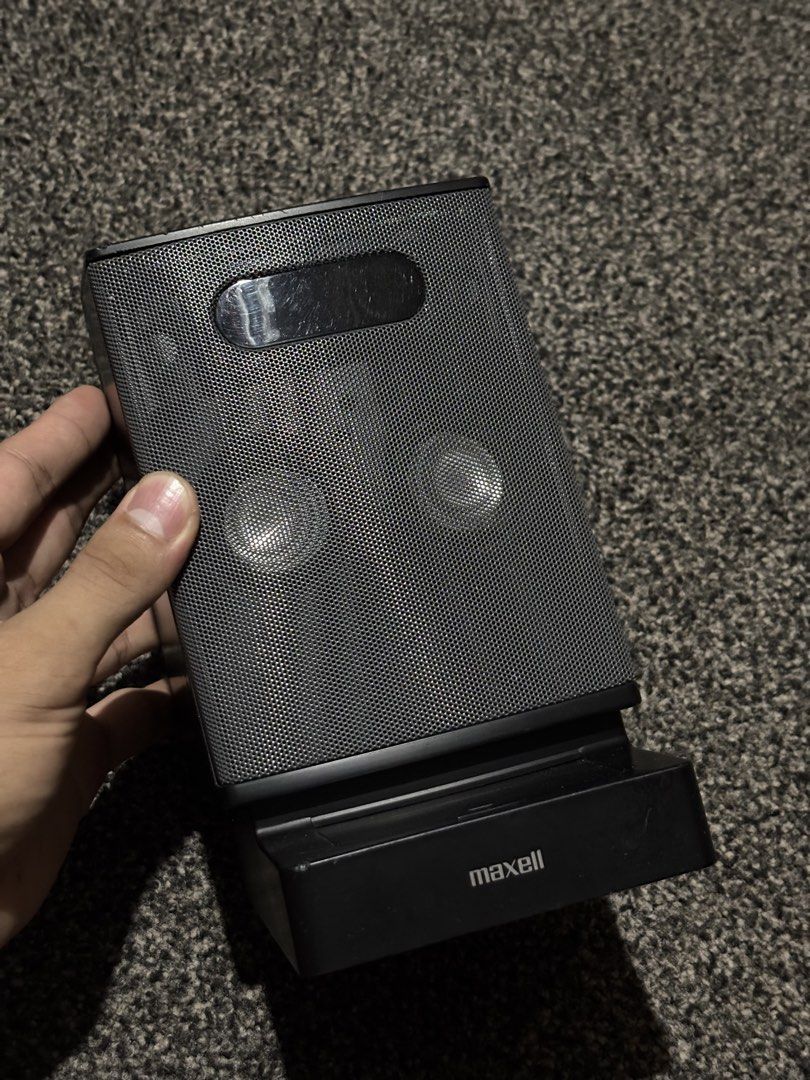 Sony Walkman and Maxell Speaker Set (Category: Soundbars, Speakers & Amplifiers) located in Bulacan. Submitted by thriftstarph (Listing ID 1445287647, Image 2). Description: PLEASE READ THE DESCRIPTION BELOW‼️ 8500 SLIGHTLY NEGOTIABLE Sony Walkman MP3 Player (NW- A808) 100 plus Songs No Box Maxell Walkman (MXSP-2200WM) Speaker Set With Charger No Box Working.