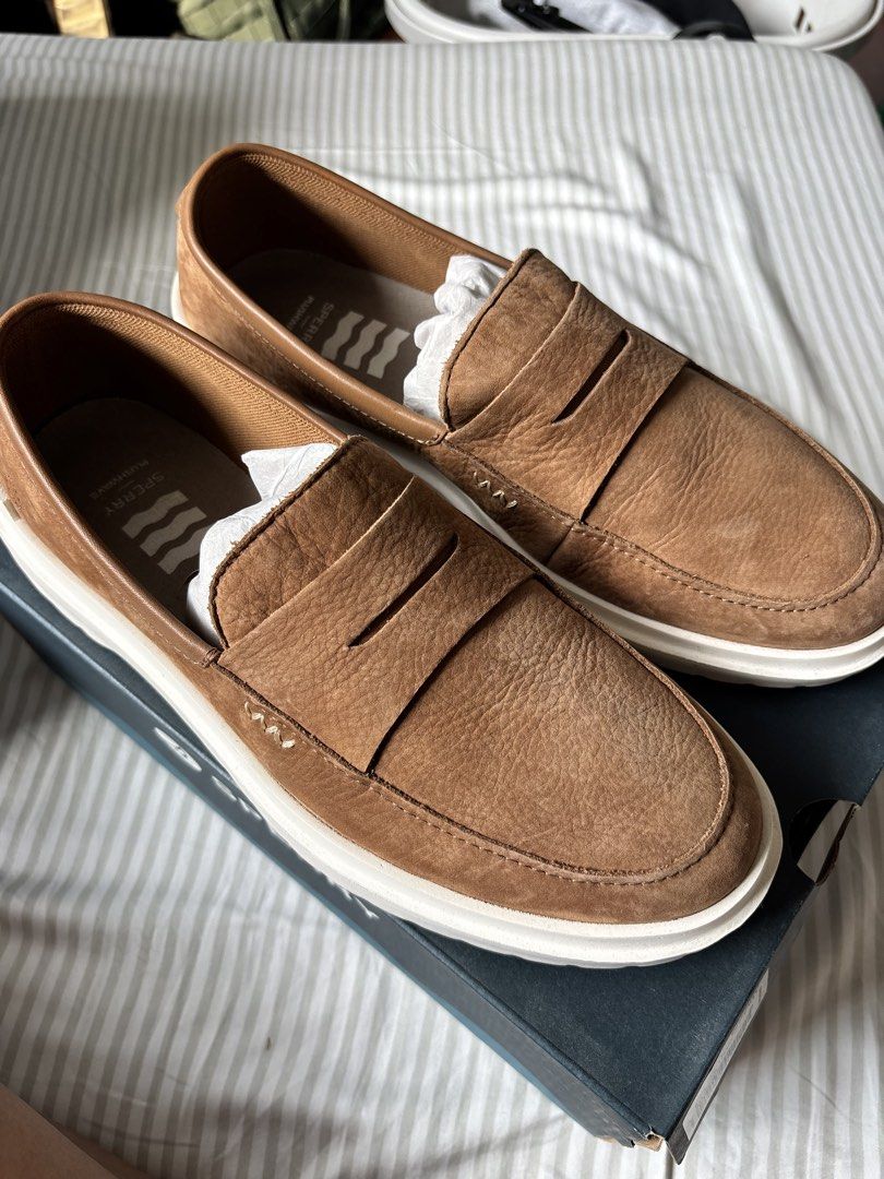 Sperry Cabo II Penny Loafers (Category: Dress Shoes) located in Marikina City. Submitted by _chiaseeds (Listing ID 1445242609, Image 1). Description: SRP PHP 6,590 With box Rfs decluttering Used less than 5 times.