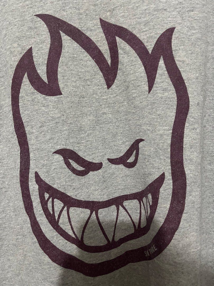 Spitfire T-Shirt Grey Large (Category: Tshirts & Polo Shirts ) located in Manila. Submitted by jiahhncarl57791 (Listing ID 1445364932, Image 2). Description: - Grey Spitfire T-Shirt - Classic Flame Head Graphic - 100% Cotton - Size: Large - Ideal for casual wear or skating - Shows some signs of wear, but plenty of life left.